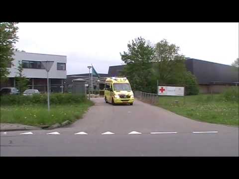 Ambulance 10-191 Alkmaar met spoed vanaf post naar melding in Egmond aan Zee