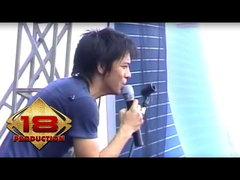 Peterpan - Tak Bisakah  (Live Konser Mataram 4 November 2007)