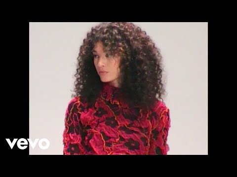 Video thumbnail for Lipstick