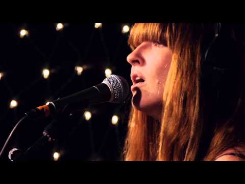 La Sera - Love That's Gone (Live on KEXP)
