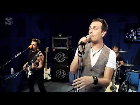 Pedra Letícia - Employee of the Month (Live at Showlivre Studio 2014)