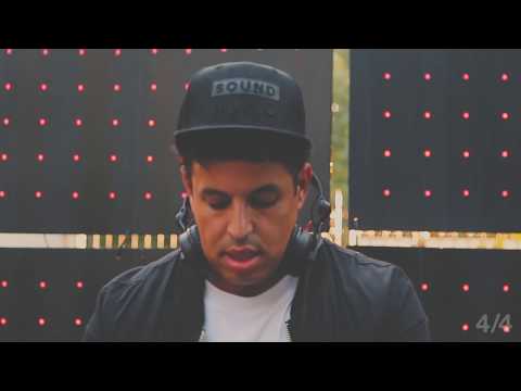 4/4 presents The Blue Chair Series, Episode 01: Richy Ahmed