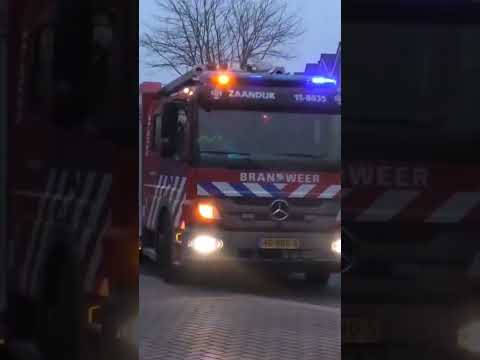 #brandweer Zaandijk 118035 met #spoed naar een #fire in #zaandam