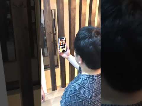 iPhone X:10歳の少年が両親のFaceIDを解読