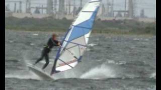 preview picture of video 'windsurfing freestyle crash test dummies'