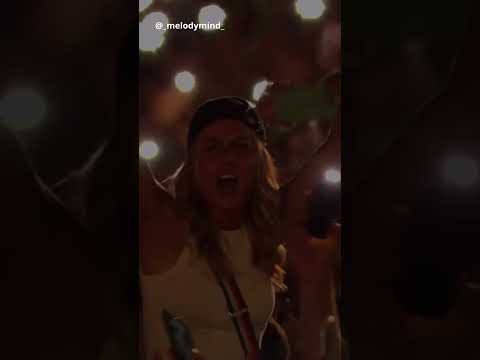 Max Pezzali canta "Nessun rimpianto" e il pubblico impazzisce #maxpezzali #live #popitaliano