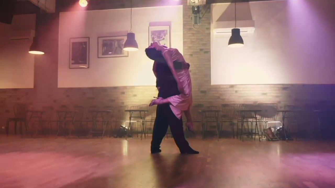 Oblivion - Santiago Castro y Francesca del Buono