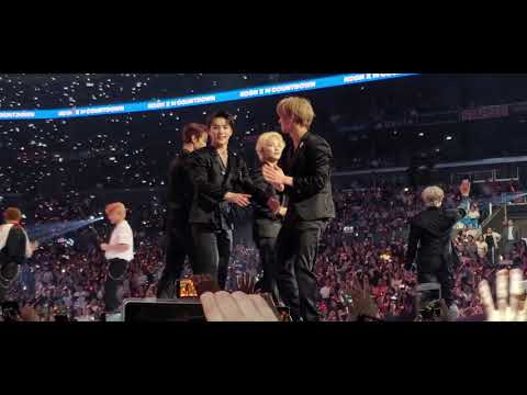 Kcon LA 2019 Ending roll call Day 2 Seventeen Stray Kids Mamamoo N Flying Itzy Fromis_9 Veryveri