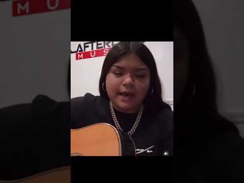 COMING 🔜!!!!!!!!! Lluvia Arambula new song La Reina {Proximamente}