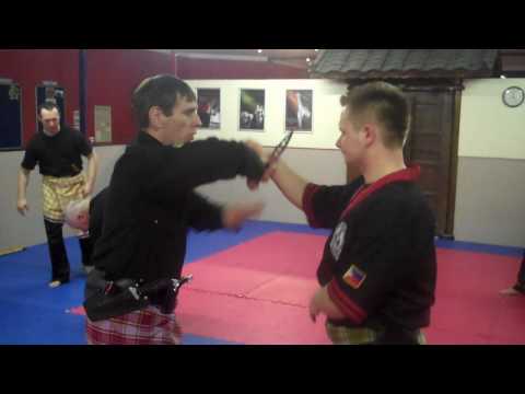 BLADE WARRIORS - Counter to disarm & counter offense out of flow drill.wmv