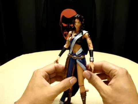 Final Fantasy XIII Play Arts FANG: EmGo's Final Fantasy Reviews N' Stuff