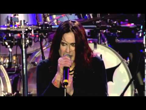 Black Sabbath - "War Pigs" Live at Ozzfest 2005