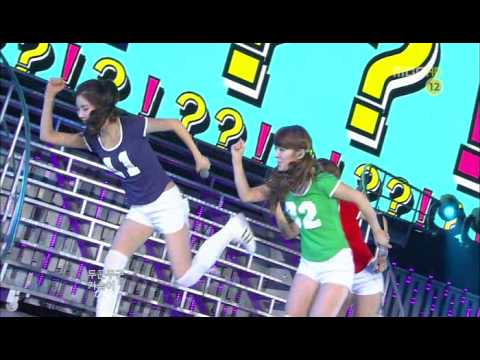 100227 SNSD - Hyoseori's dorky pose