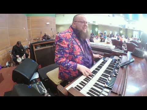 Backing The Preacher/Praise Break - GMS COGIC Youth Sunday - 10/23/22 - Dan "Spiffy" Neuman on organ