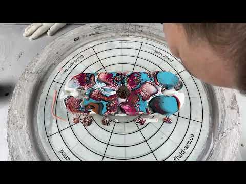 358. Sheleeart Fluid Artist - Wine Caddy Pour Boards