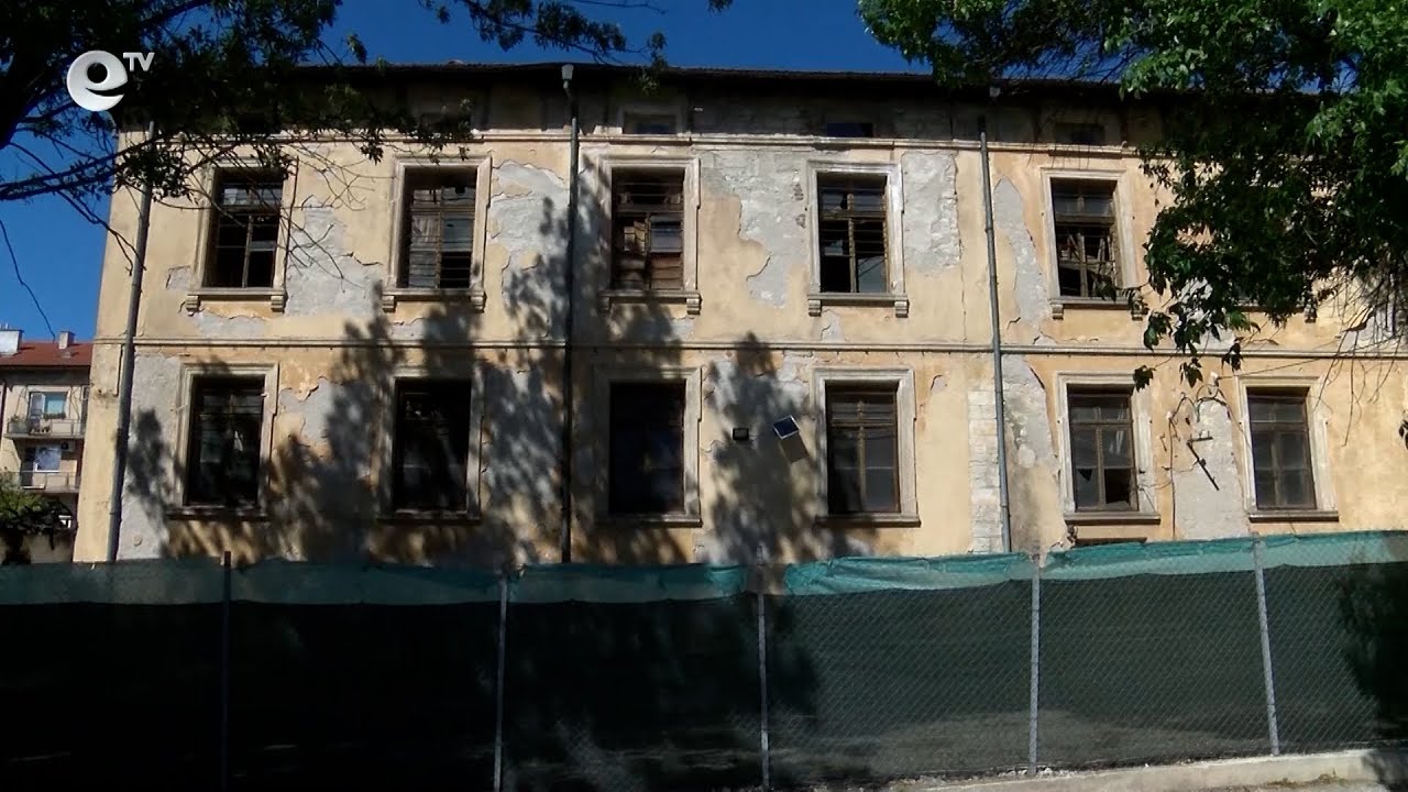 Тютюневият склад, чиято помощна сграда горя преди дни, е паметник на културата