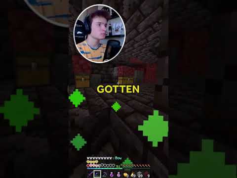 *FAIL* Almost DYING on a 2 YEAR Minecraft Hardcore World #shorts