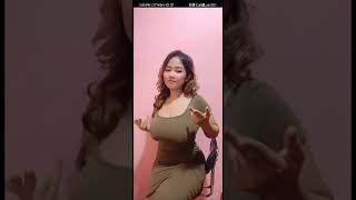 Download lagu Tante goyang hot bigo toge #viralvideo #bigo #tiktok #dance #foryou mp3