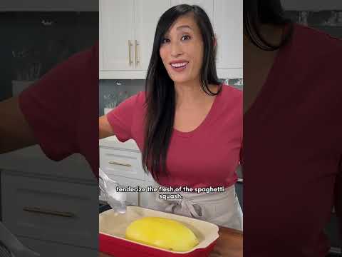 How To Cook Spaghetti Squash (Halves) in the Microwave!