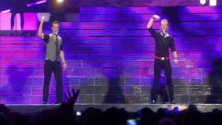 Boyzone - Love Me for a Reason