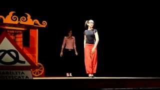 preview picture of video 'Lavinia e Anthea, Il circo dei desideri, Teatro Eden TV'