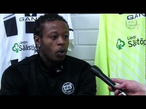 Pelaajakortit 2012: Dennis Okaru #24