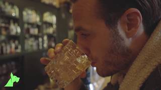 EIN GLAS VOLL | EPS 1 "Goldene Bar"