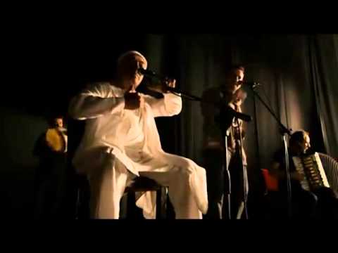 Passione (di J. Turturro)-Tammuriata nera - Peppe Barra, Max Casella, M'BarkaBen Taleb.flv