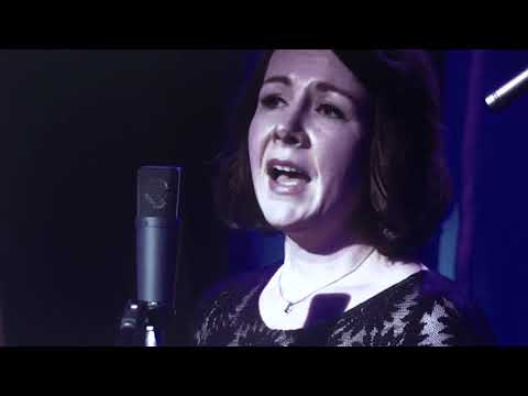 She Moved Through the Fair - Nuala Kennedy and Eric Rigler