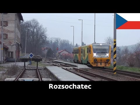 Spěšný vlak 1987 CHRUDIMKA ve stanici Rozsochatec - 18.11.2012