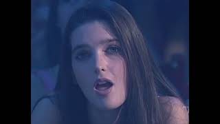 Ambra Angiolini canta margheritando il cuore (non è la rai)