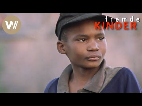 Schlangen im Feuer | Doku-Reihe "Fremde Kinder" - Südafrika (3sat)