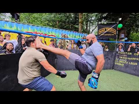 Fights to watch while you poop at work 📱