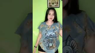 Download lagu #goyang #cantik #goyangambyar #goyangtiktok #kocak #lucu #storywa mp3