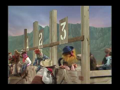 The Muppet Show - 322: Roy Rogers & Dale Evans - Slim Wilson fails to ride Old Skyball Paint (1979)