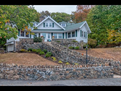 53 Bay View Dr, Swampscott MA
