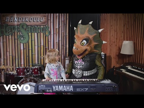 download lagu mp3 mp4 Hevisaurus Milli Pilli, download lagu Hevisaurus Milli Pilli gratis, unduh video klip Hevisaurus Milli Pilli