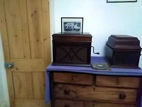 The Radio Syncopators: Pardon Me Pretty Baby. Fox-Trot. 1931.