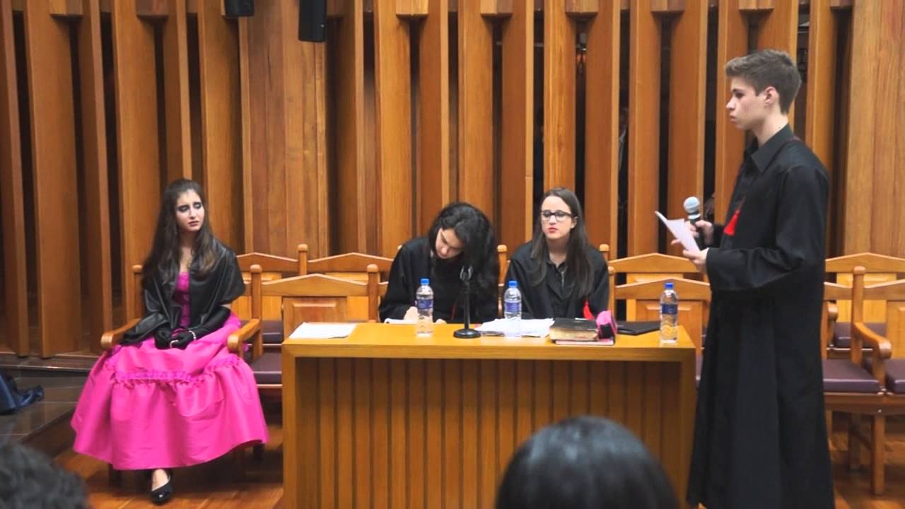 Julgamento de Capitu - CNEC - Pouso Alegre