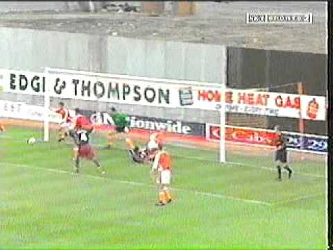 Blackpool 3 Hull City 1 12/8/00