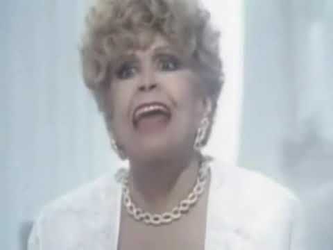 Deus nos Acuda (1992) | Relembre Dercy Gonçalves como a Anja Celestina