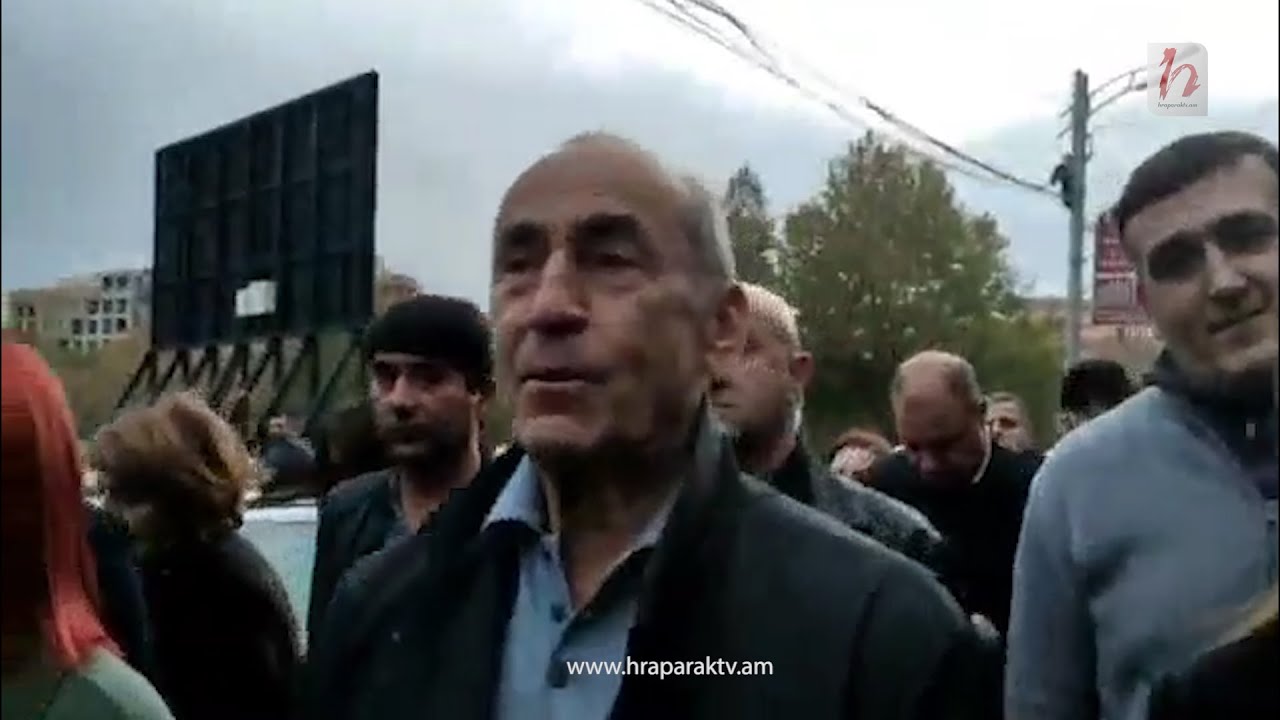 Գիտեք, չէ՞, տենց չեմպիոնատ կա` հետ վազելու, կարաք մրցումների մասնակցեք. Քոչարյան