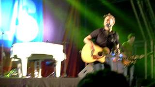 Scouting for Girls it only rains in La live at Lincoln