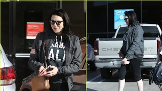 Laura Prepon Emerges For First Time Since Pregnancy News