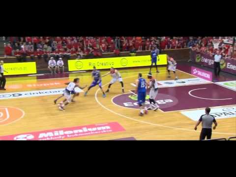 Justin Jackson 6 blocks in 16 minutes vs Koszalin [PLK] 11.01.2016
