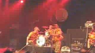 Me first and The Gimme Gimmes - Summertime
