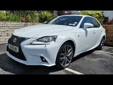 2015 Lexus IS 300h