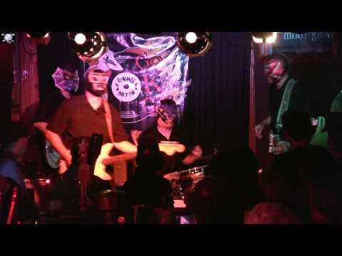 Los Straitjackets : Rave Up Finale