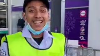 Download lagu Nyanyian pengawal ambil suhu jadi tarikan mp3