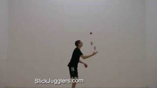 Juggling to music (Sandstorm by Darude)